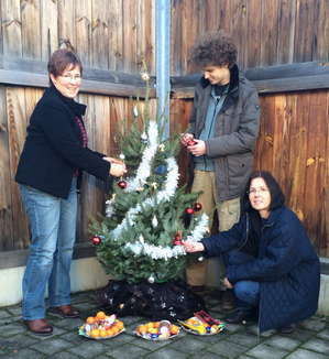 Bei der Arbeit: Ulla Schablitzki, Victor Weizenegger und Beate Frommhold-Buhl