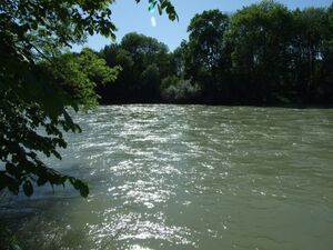 An der Freisinger Isar nördlich der Isarbrücke
